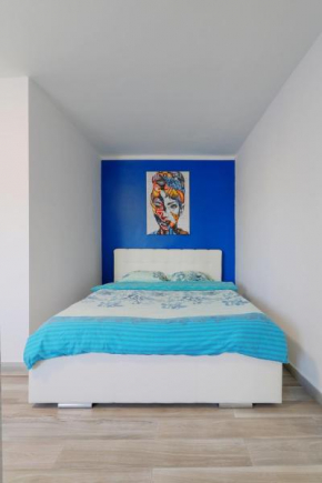 Luxury Olimpia Studio in Bucharest, with Netflix app